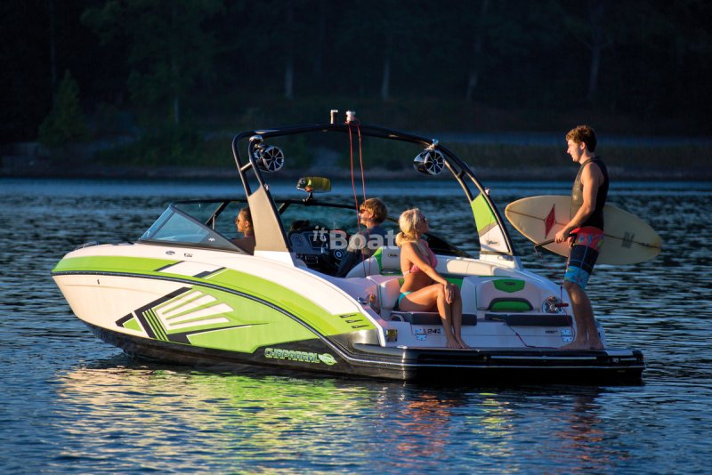 Chaparral 243 Vortex VRX