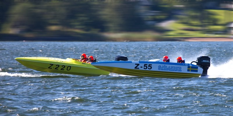 Катер Racing Boat на каком расстоянии работает