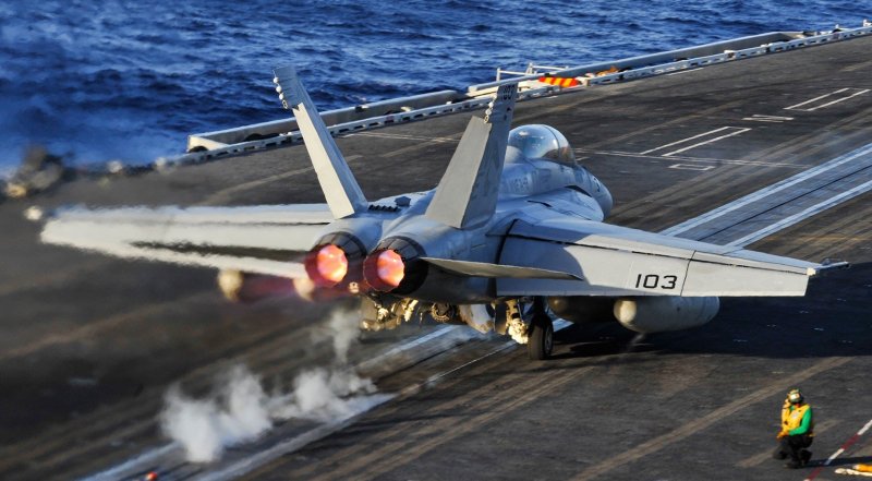 F/A-18f super Hornet (VFA-2 / CVW-2) 100