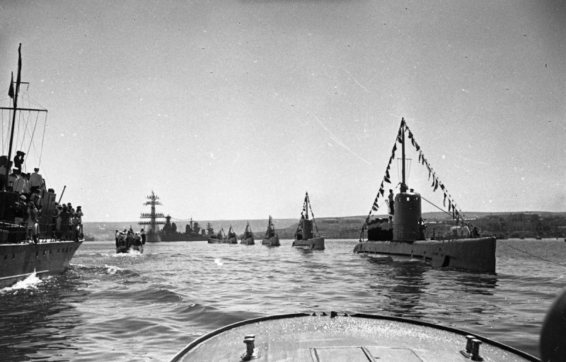 Возвращение флота в Севастополь 1944