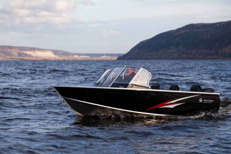 Лодка REALCRAFT 470