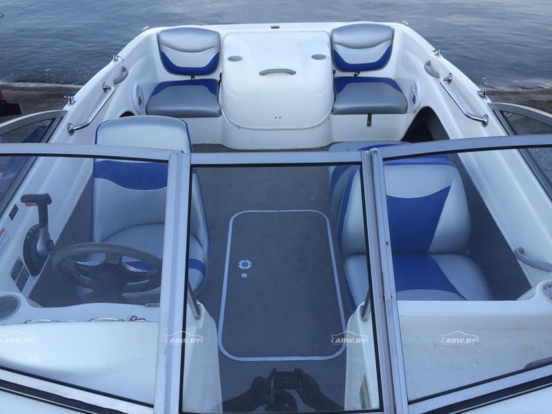Водный катер Bayliner 175