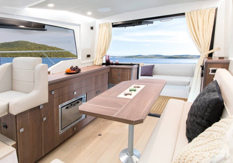 Sealine c335 v характеристики