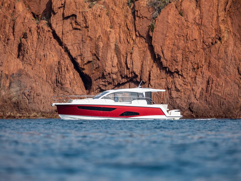 Sealine c335 v характеристики