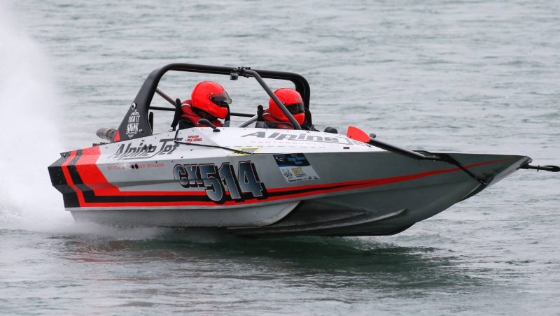 Sprint Boat Racing лодка