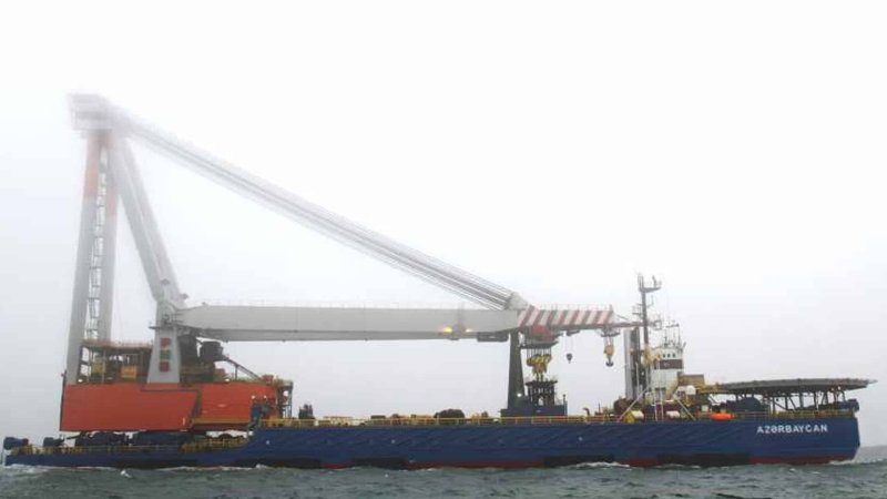 Крановое судно Газшельф