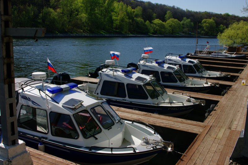 Катер водной полиции