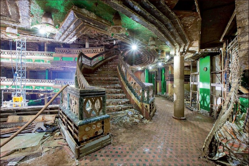 Лайнер Costa Concordia внутри