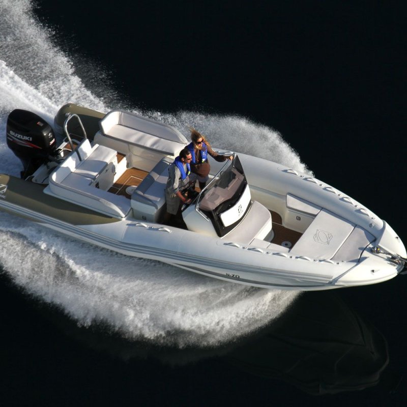 Моторная лодка Zodiac Nautic -