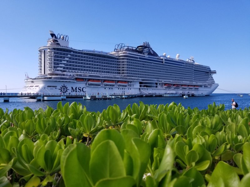 Лайнер MSC Seaside