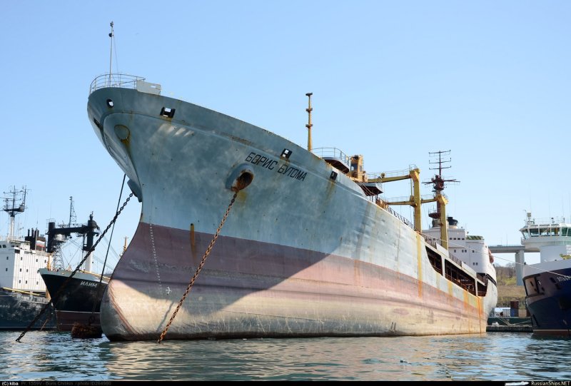 Большой морской танкер «Борис Бутома»