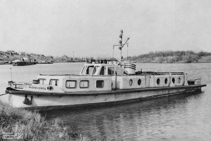Речной катер Буревестник 1970х