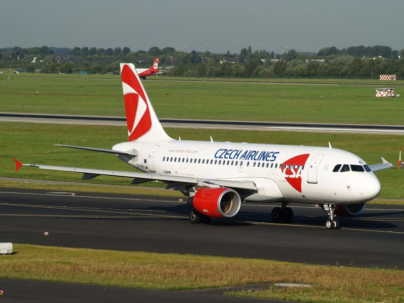 Airbus a319 чешские авиалинии