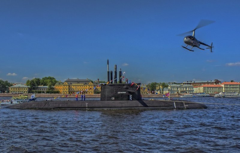 Подводная лодка Кронштадт на Неве