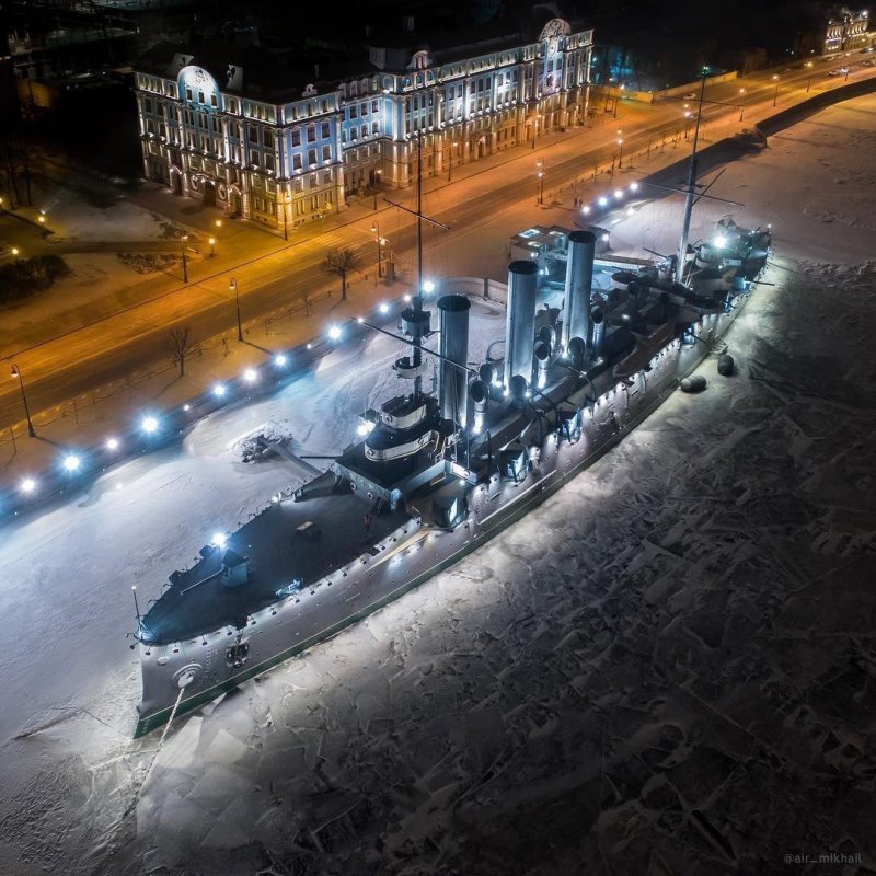 Крейсер Аврора в Санкт-Петербурге