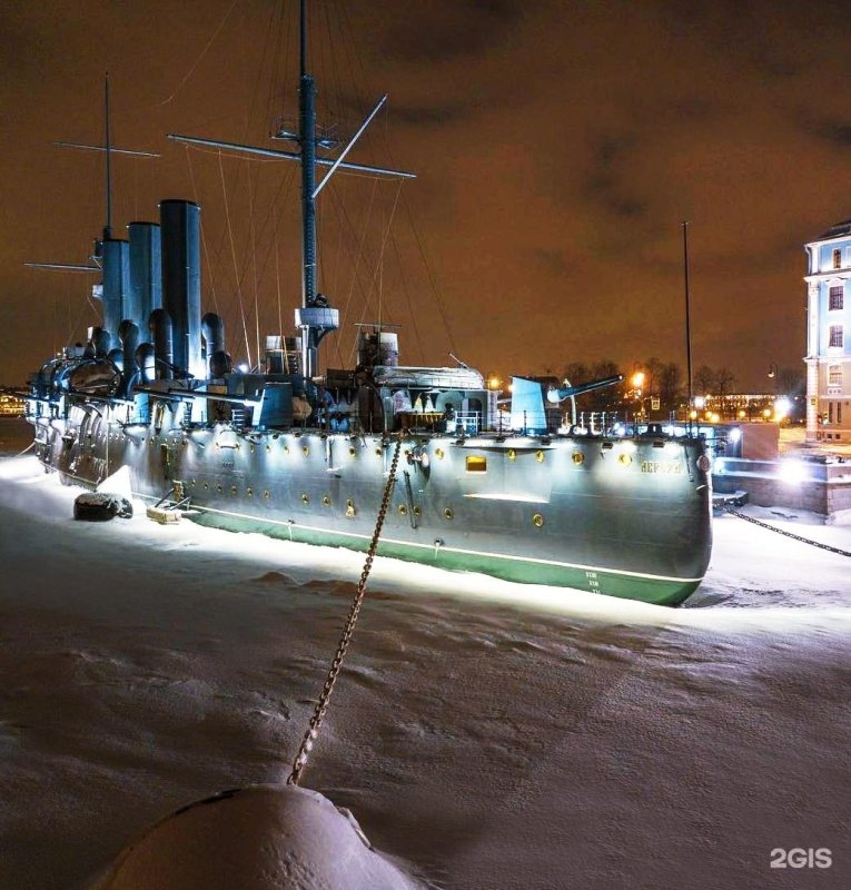 Зимний крейсер Аврора