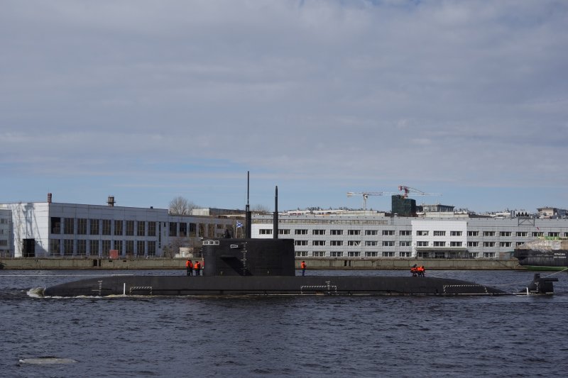 Подводная лодка "Кронштадт" проекта 677 "Лада"
