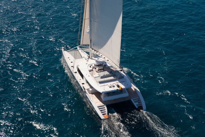 Катамаран Sunreef парусный