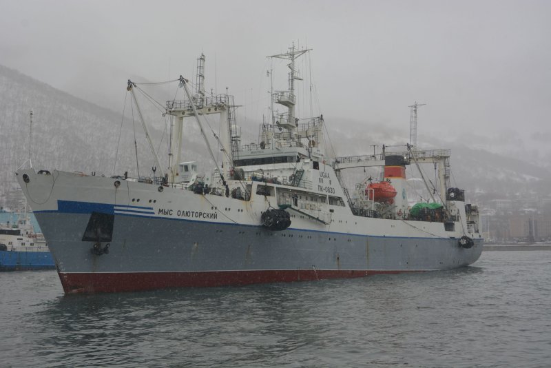 БМРТ мыс Басаргина
