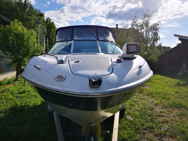 Maxum 2300 SC катер