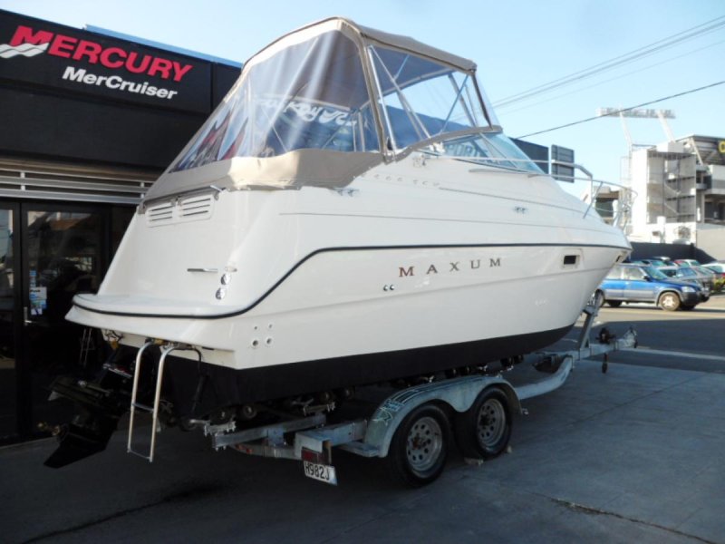 Maxum 2400 SCR тент