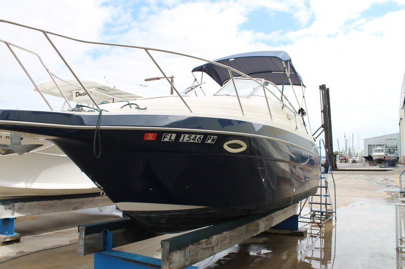 Катер Maxum 2400
