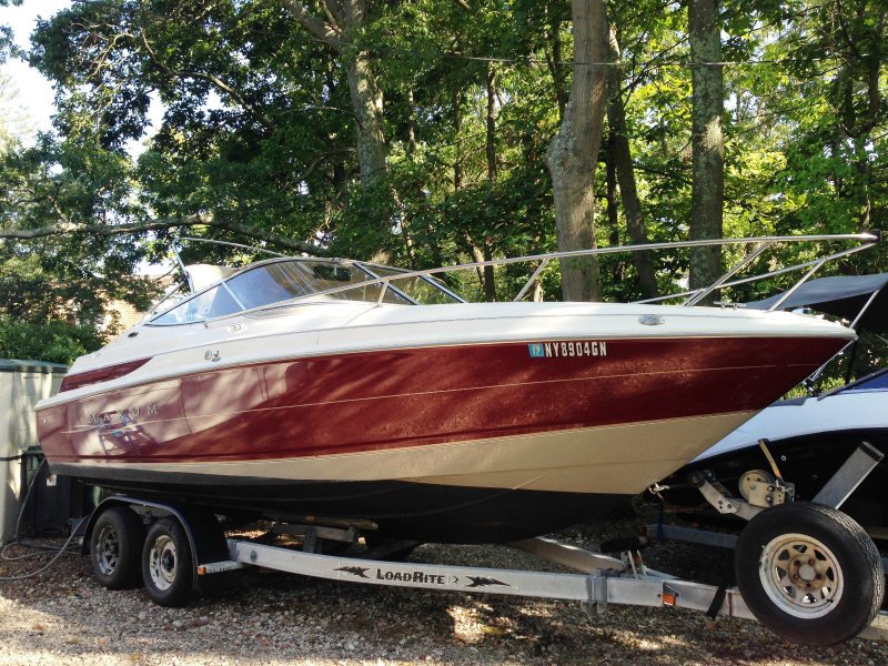 Maxum 2300 SC катер