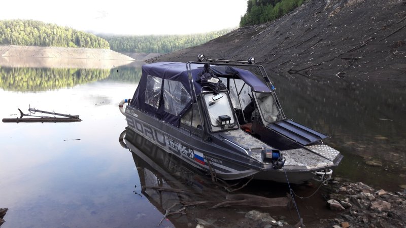 Лодка Борус 550