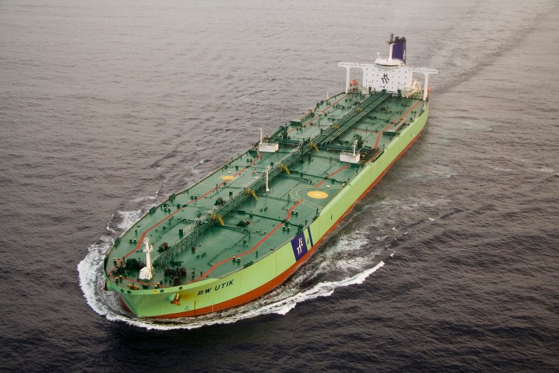 VLCC танкер