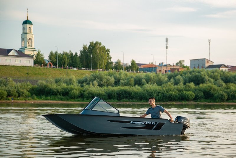 Swimmer 370 XL С консолью