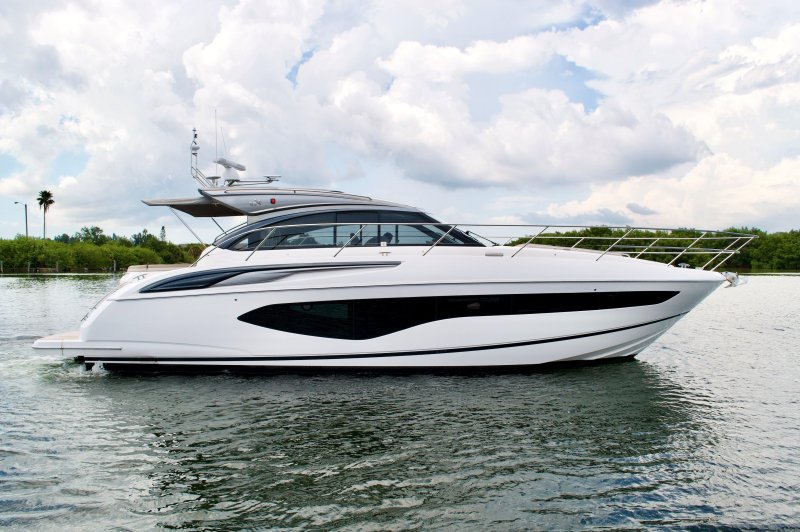 Yacht Princess v50