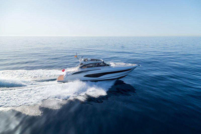 Yacht Princess v50
