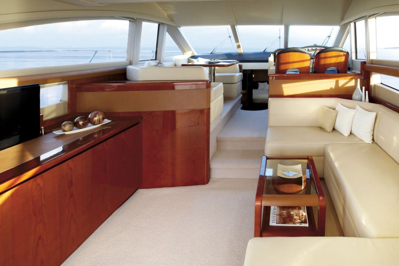 Катер Princess 50