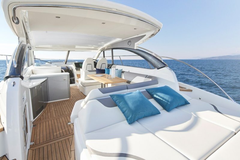 Princess v50 open