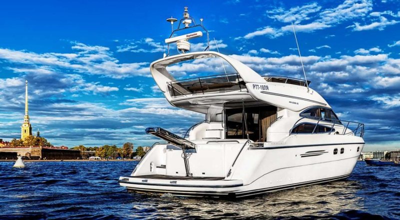 Яхта Princess 50