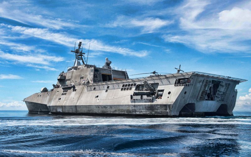 Корабль ВМС США USS LCS-2