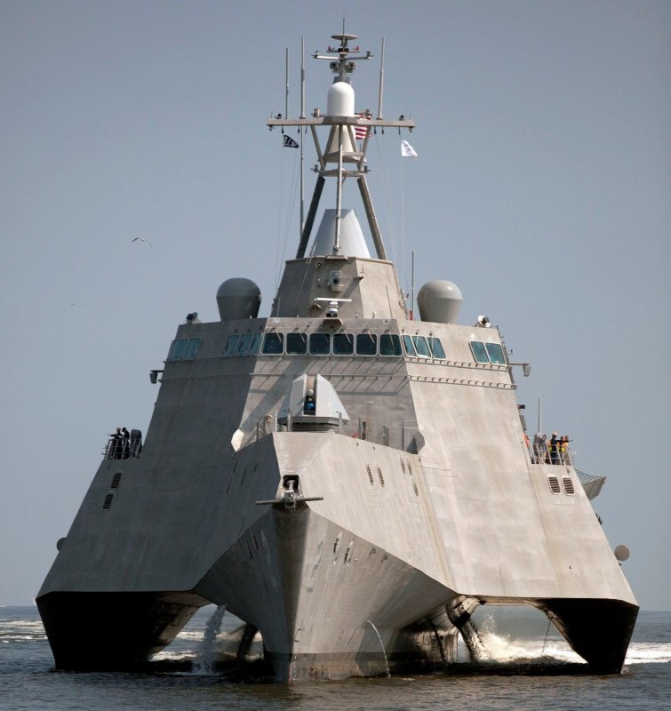 Тримаран USS Independence LCS-2