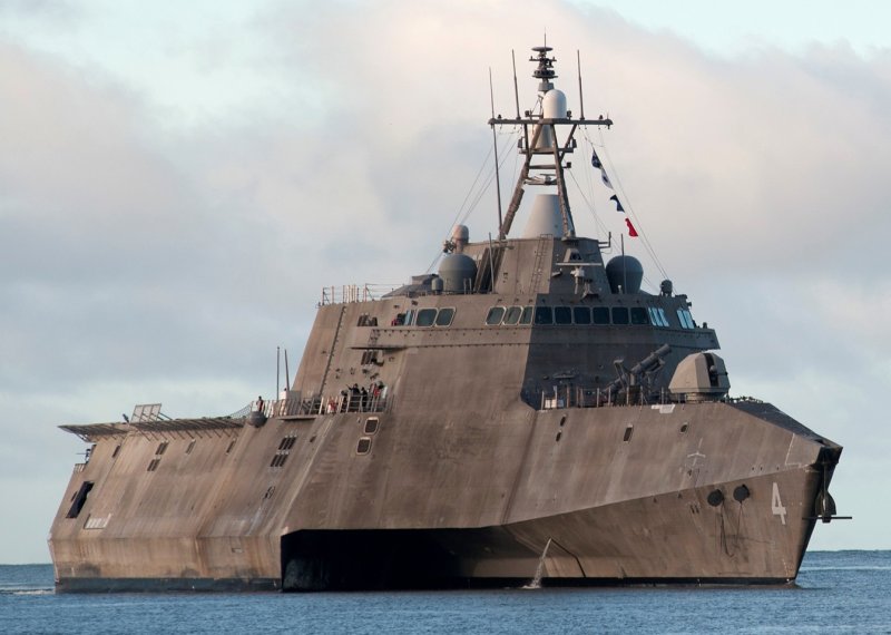Корабль USS LCS-2 `Independence`