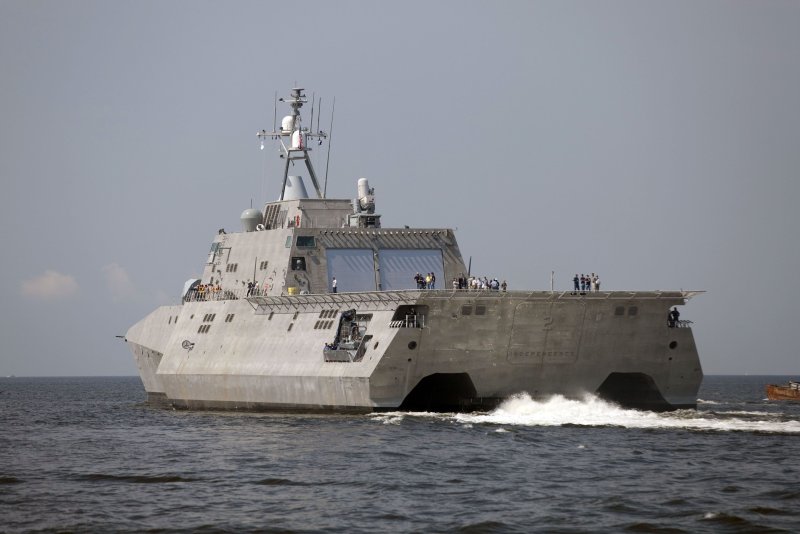 Тримаран ВМС США