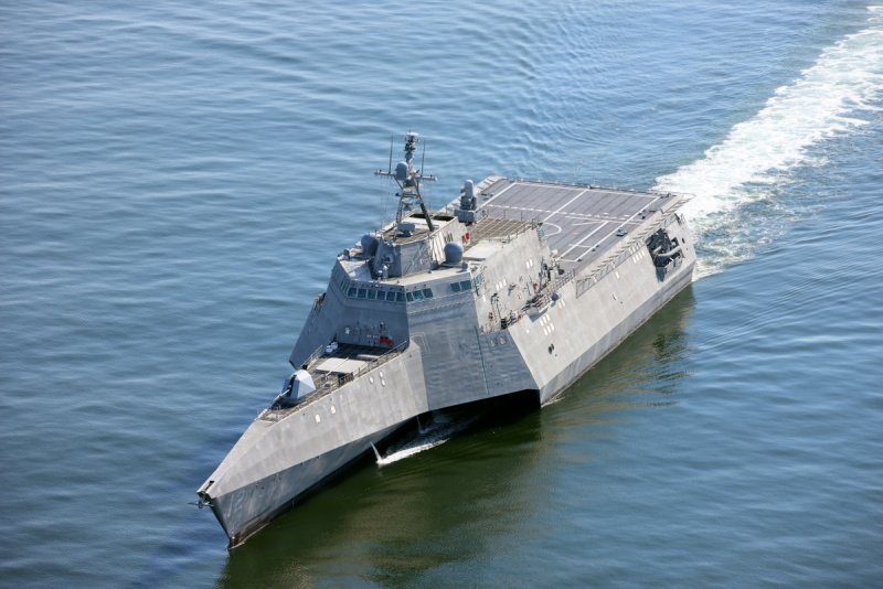 Корабль ВМС США USS LCS-2