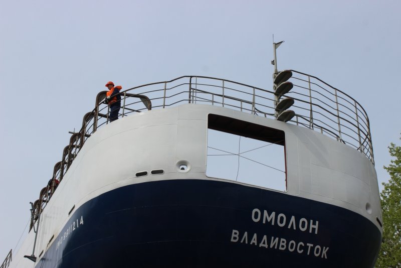 Омолон судно