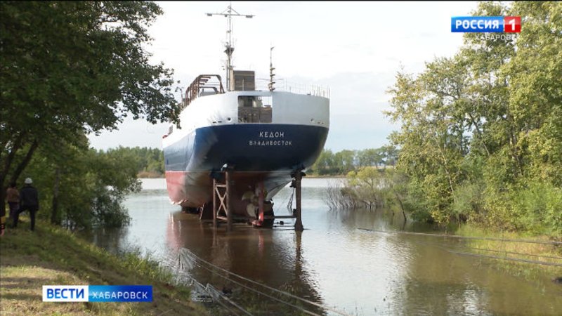 Краболовное судно "Кедон"