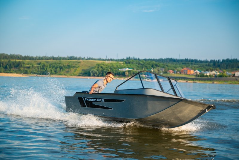 Swimmer 370 XL С консолью