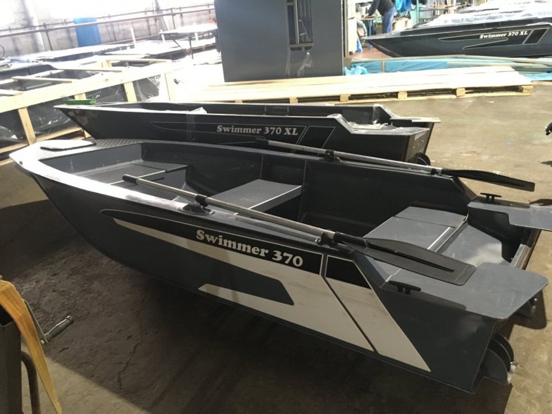 Лодка swimmer 370 XL