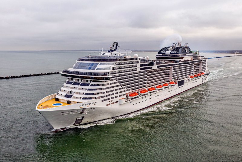 Лайнер MSC grandiosa