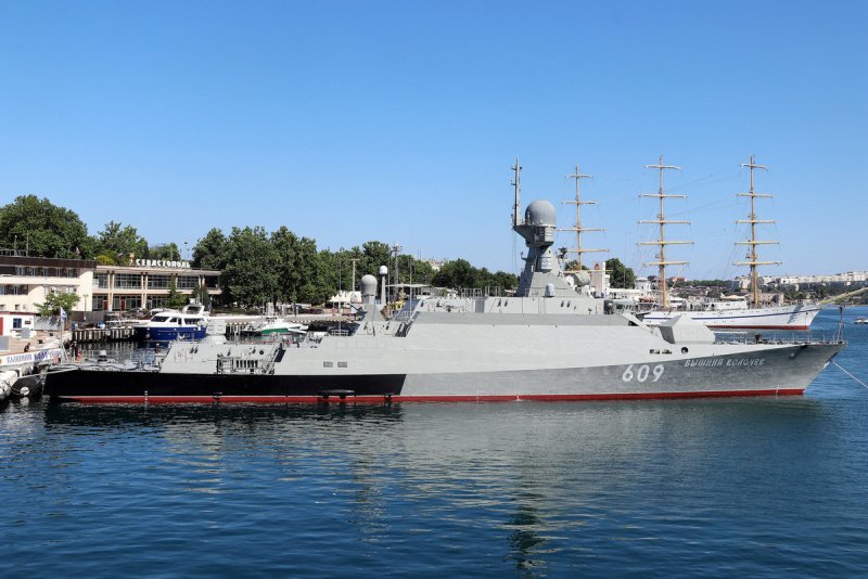 Вышний волочёк малый ракетный корабль