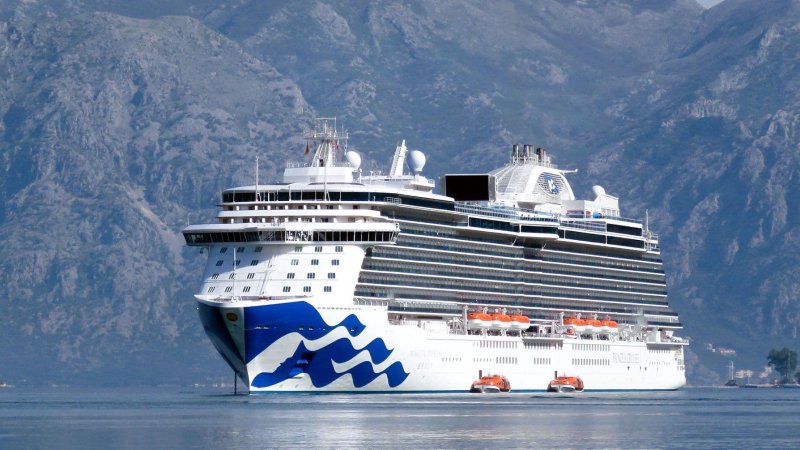 Enchanted Princess компании Princess Cruises