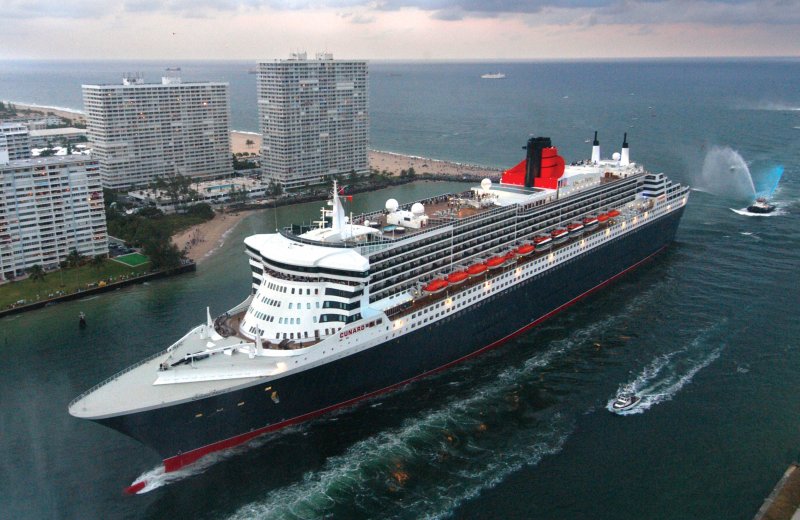 Круизный лайнер Королева Мария 2/Queen Mary 2