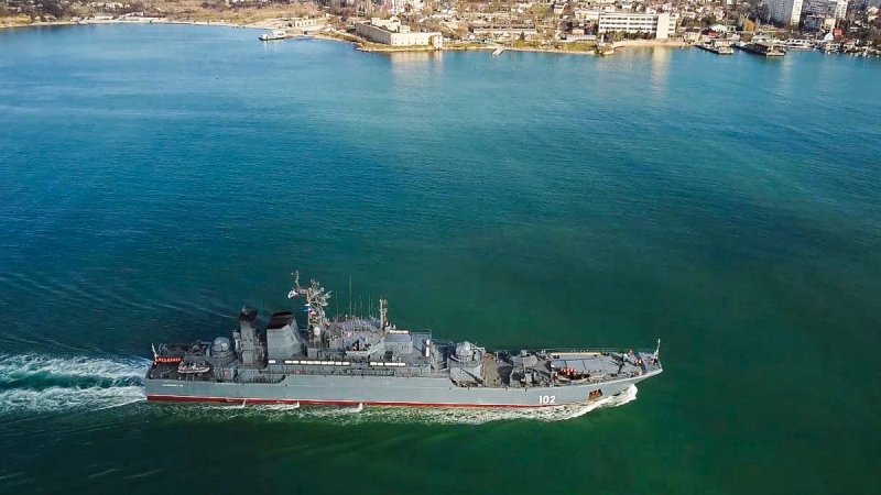 Танкер USNS Laramie (t-ao-203)