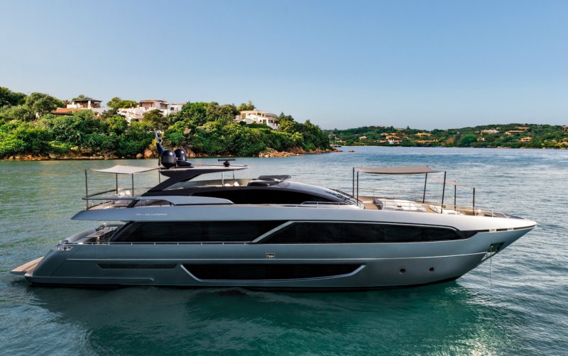 Яхта Riva 100 Corsaro